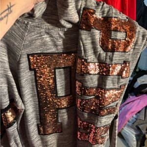 VS PINK GRAY OUTFIT WITH FLIP GOLD TO SILVER  BLING!!!!🤑 🤑